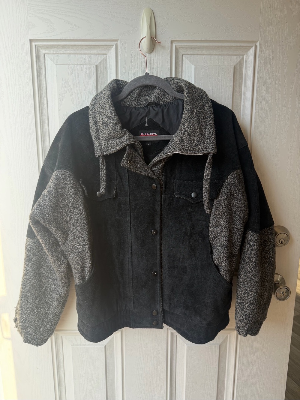 Vintage Women Two-Tone Black & Gray Cozy Jacket